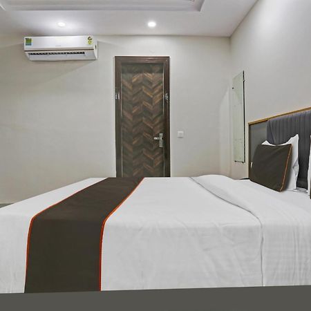 德里 Townhouse Vip Grand酒店 外观 照片