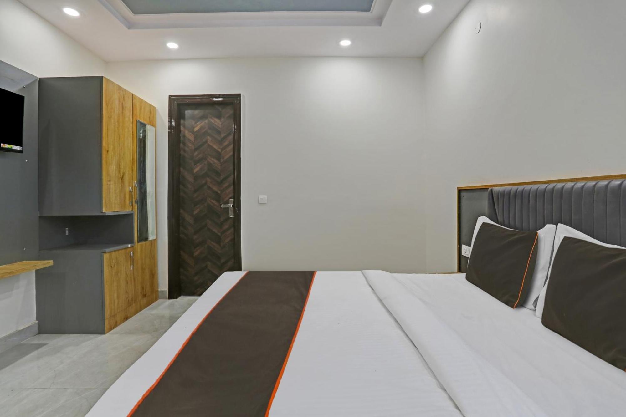德里 Townhouse Vip Grand酒店 外观 照片