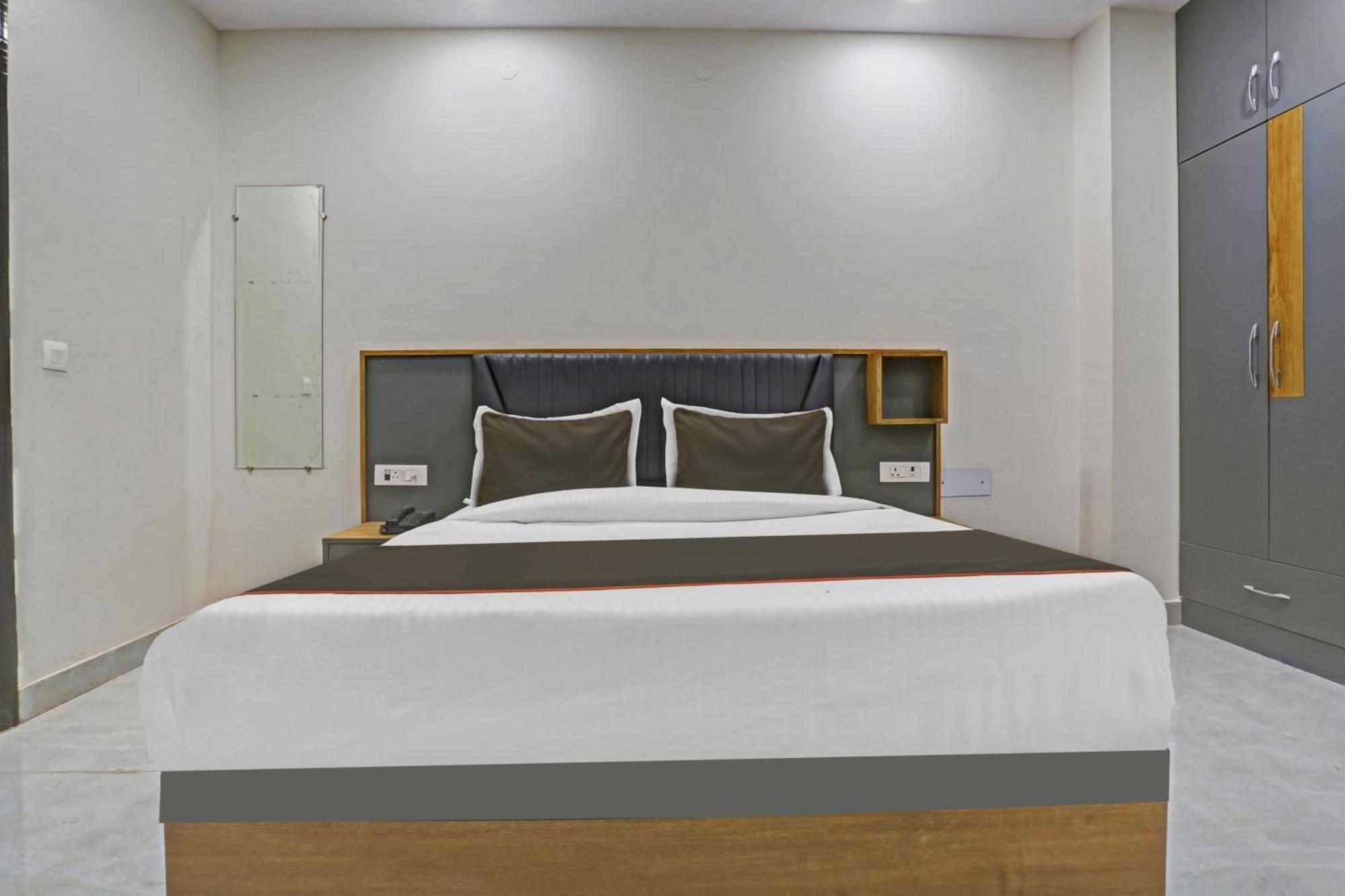 德里 Townhouse Vip Grand酒店 外观 照片
